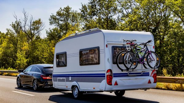 ¿Con qué autos se puede tirar una casa rodante?