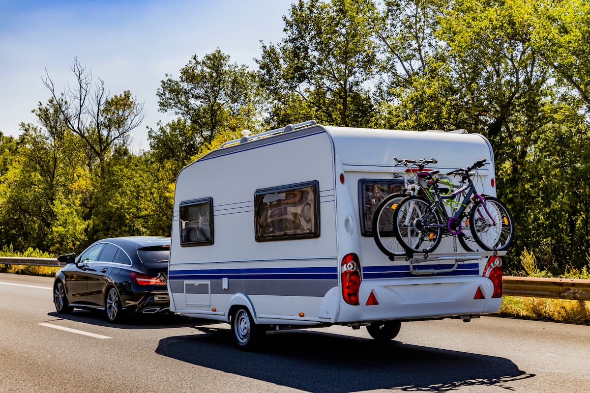 ¿Con qué autos se puede tirar una casa rodante?