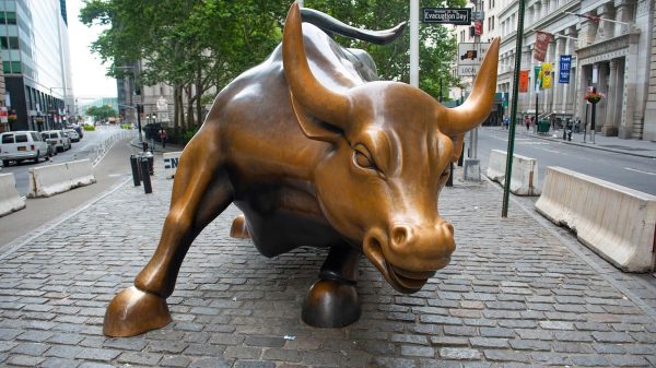 Juicio por YPF: Wall Street, entre la cautela y la expectativa por una posible negociación entre el Gobierno y los fondos demandantes