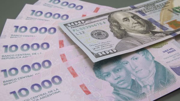 ¿Qué espera el mercado?: menos crecimiento, más inflación y un dólar más alto al previsto por el Gobierno