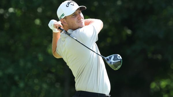 Emiliano Grillo sigue a un golpe de la cima en el John Deere Classic