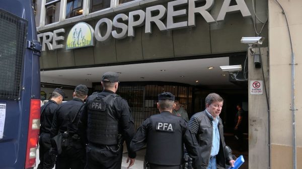 Un socio de Martín Menem fue contratado por Osprera, la obra social intervenida por el Gobierno