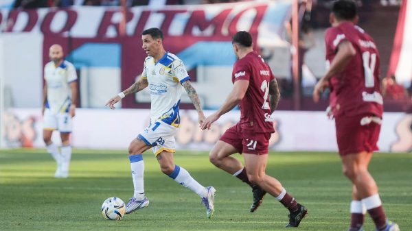 Rosario Central fue noticia por los hinchas visitantes llevados a Lanús y por otro penal muy polémico