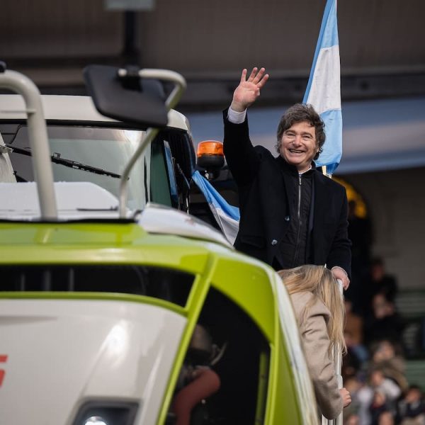 De local en la Rural: un Milei en rol estelar, cómplice con el público y sin Villarruel en escena