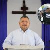 Salió a comprar un burrito para el desayuno y terminó detenido por el ICE: el drama del pastor que teme ser deportado