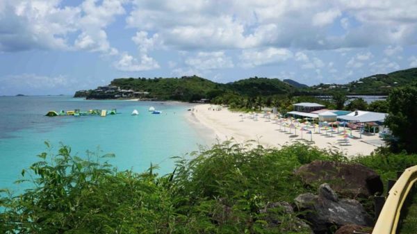 La islas caribeñas que ofrecen un pasaporte a cambio de comprar una vivienda