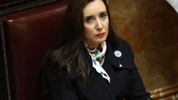 Villarruel salió al cruce del kirchnerismo por una inusitada disputa por los baños del Senado