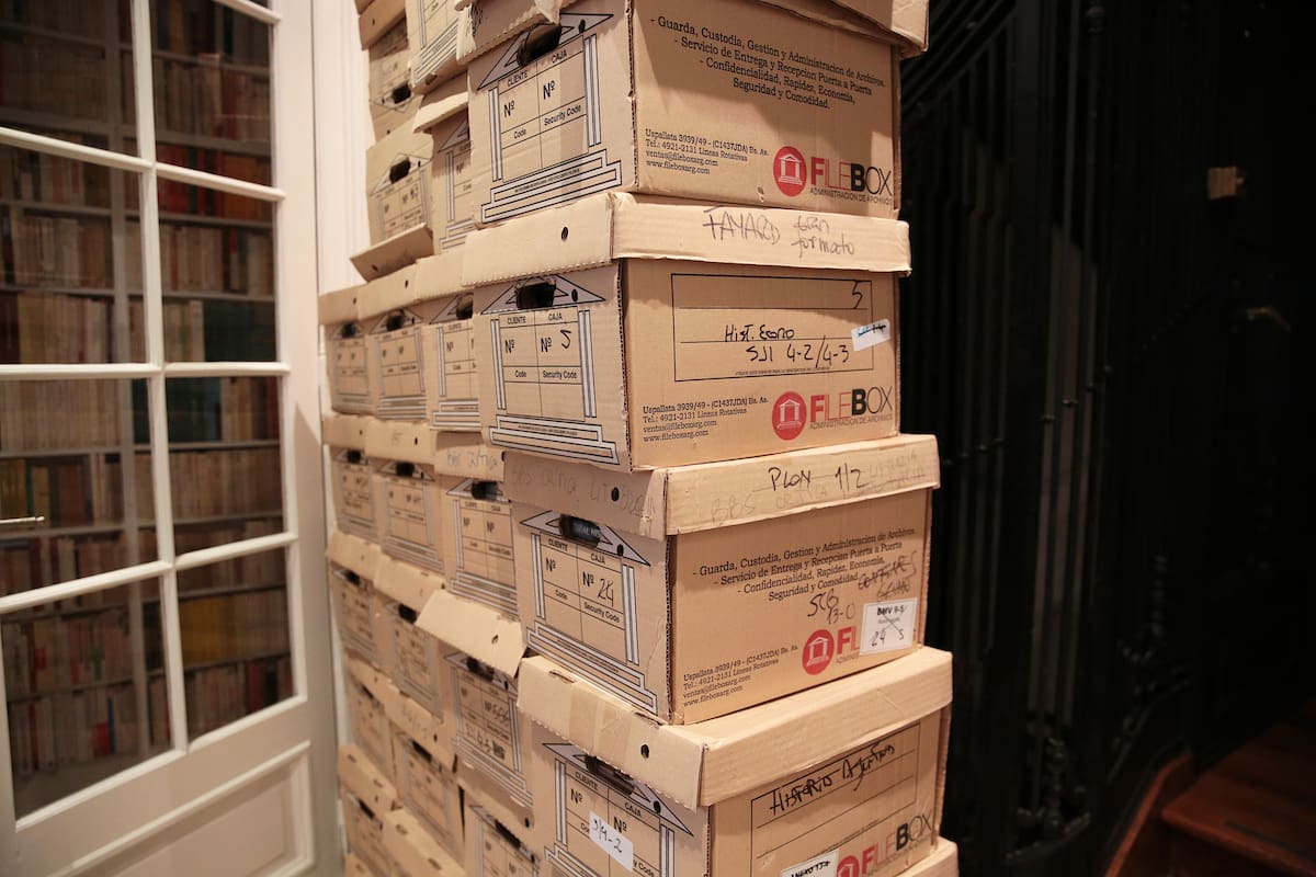 Las cajas con el archivo y los libros de Sarlo: “Beatriz no era una bibliófila ni una coleccionista”