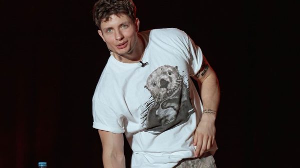 Quién es el actor Matt Rife y por qué quedó a cargo de la tenebrosa muñeca Annabelle