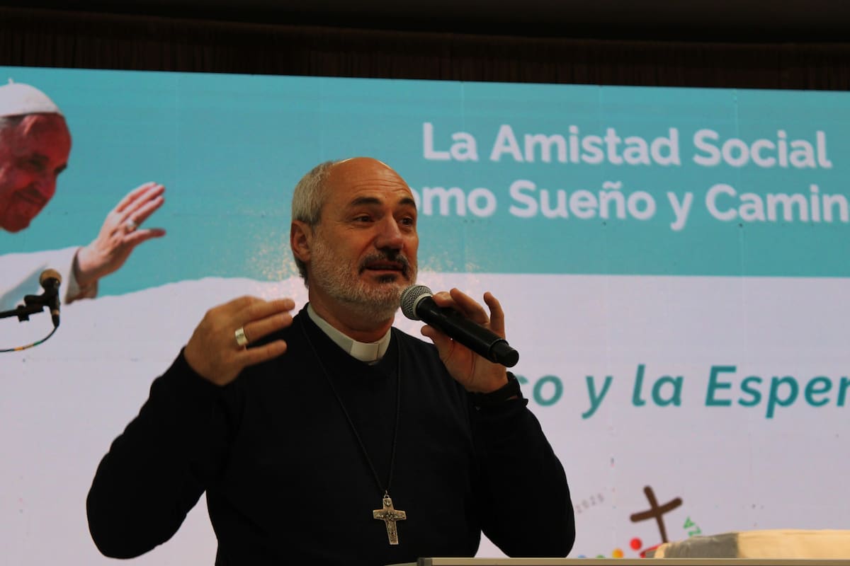 En un duro documento, la Iglesia alertó sobre “la necesidad de una economía con rostro humano”