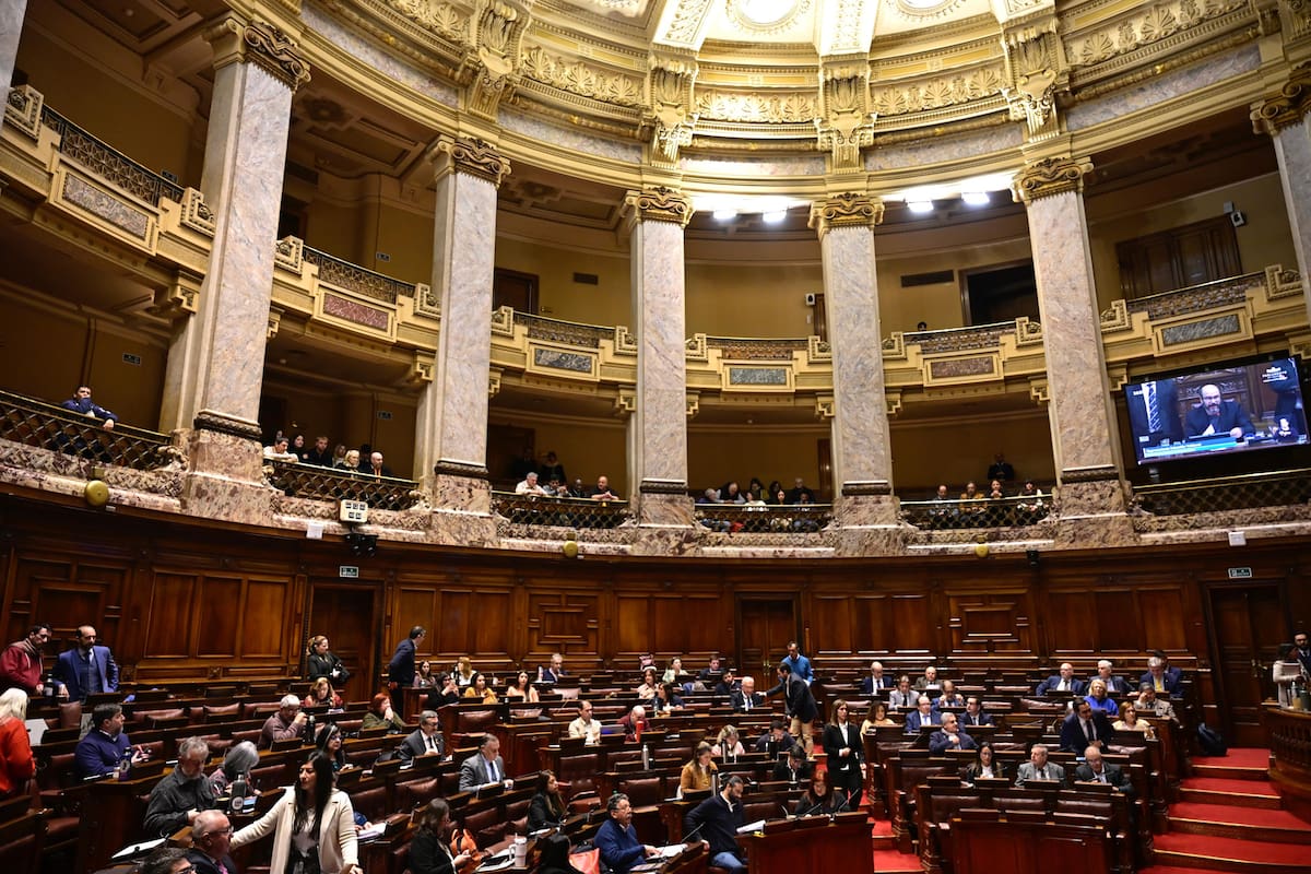 Cómo es el proyecto de “muerte digna” que avanza en Uruguay y la restricción para evitar el “turismo eutanásico”