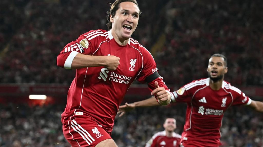 Volvió la Premier League, con un partido espectacular: la goleada de Liverpool, el club que más invirtió