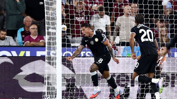 Enzo Fernández y Gio Lo Celso se disfrazaron de delanteros de área y convirtieron para Chelsea y Betis