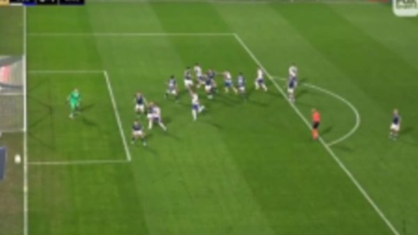 ¿Salió la pelota? El gol que le anularon a Vélez ante Racing en los cuartos de final de la Libertadores