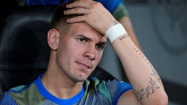 Franco Mastantuono vio la goleada de Real Madrid desde el banco y apenas suma ocho minutos en los últimos dos partidos