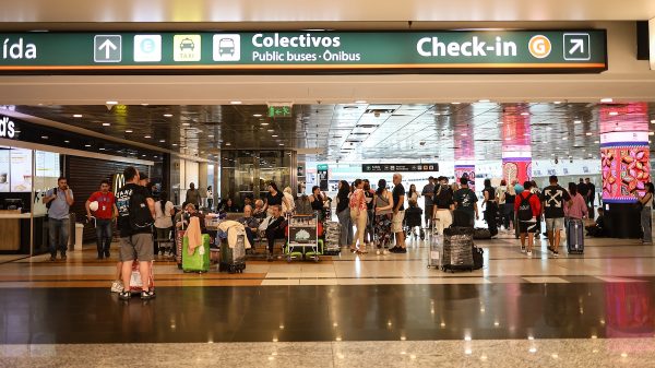 ATE anunció un paro de una semana en más de 27 aeropuertos y podría afectar a los vuelos