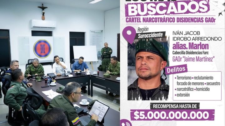 Un grupo de personas se reúne en una plaza, con velas encendidas en memoria de las víctimas de ataques recientes.