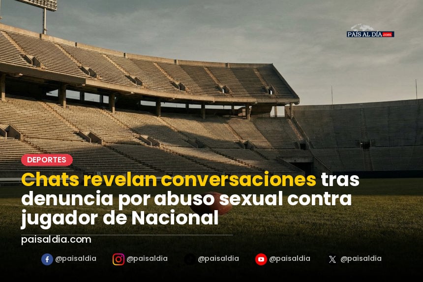 Una joven de 19 años sostiene su teléfono, con un semblante preocupado, mientras revisa mensajes en un café.