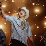 Multitud animada en el Estadio Atanasio Girardot durante la presentación de Grupo Firme.