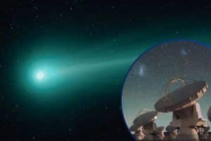 Un grupo de científicos observa el cielo nocturno con telescopios en un observatorio remoto.