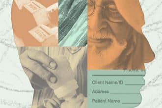 Hombre sentado en un banco del parque, mirando pensativo hacia el horizonte, rodeado de árboles y hojas caídas.