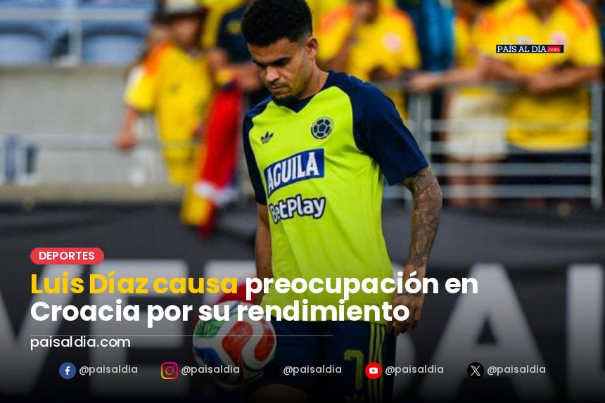 Luis Díaz driblando defensores croatas con gran agilidad en el campo.