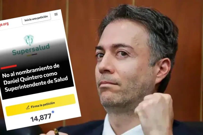 Bernardo Camacho, superintendente de Salud, renuncia en su oficina.